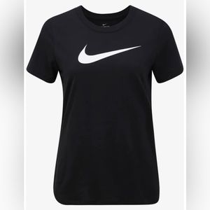 Nike Women’s Training Tee